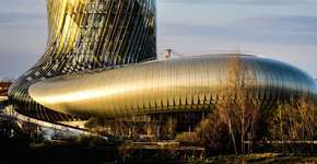 França inaugura o primeiro parque temático do vinho