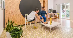 Paredes “mágicas” transformam um único cômodo em quatro