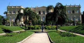 Após 11 dias fechado, Museu Nacional volta a funcionar
