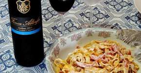 Fettuccine Alfredo: simples e muito saboroso