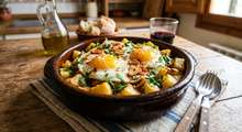 Featured side: Loli Domínguez, chef: “As melhores batatas fritas são feitas com 4 ovos, 4 dentes de alho e uma colher de sopa de páprica.”