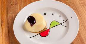 Pudim light que leva só 1 minuto no micro-ondas