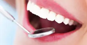 O segredo da saúde bucal que evita pneumonia em hospitalizados