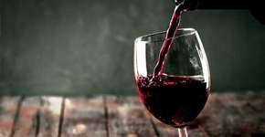 Só hoje na Evino: vinhos europeus por R$ 24 ou R$ 120 kit com 5  