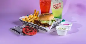 Halloween mágico: em São Paulo, Johnny Rockets presenteia com ingressos os clientes fantasiados na temática de Wicked