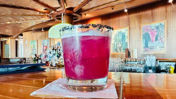 Marguerita com frutas vermelhas