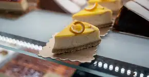 Torta de limão refrescante e fácil de fazer