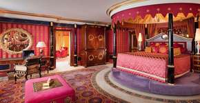 Hotel mais luxuoso do mundo oferece momentos exclusivos de romantismo