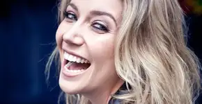 Luiza Possi publica ‘antes e depois’ para mostrar emagrecimento