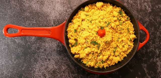 Farofa de banana: crocância e sabor para sua refeição