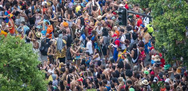 Zona Norte na folia: lista dos blocos que saem no domingo de Carnaval, dia 15