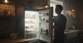 Borracha da porta da geladeira suja deixa ar quente entrar e aumenta o consumo elétrico