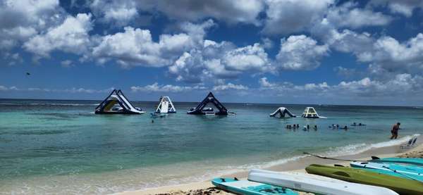Parada em beach club em Cozumel
