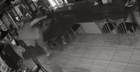 Homem é agredido em restaurante depois de tossir