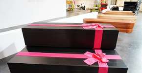 Feira Internacional apresenta caixões inspirados em ‘Round 6’