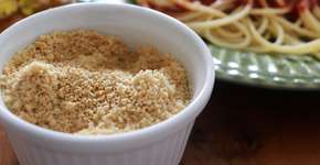 Queijo parmesão vegano (ralado): a massa nunca mais será a mesma