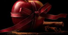 Ritual da maçã com mel e canela para atrair amor