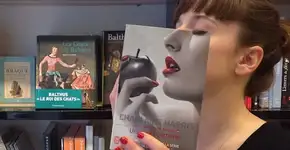 Parece que os funcionários dessa livraria estão entediados