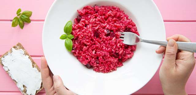 Risoto de beterraba: cremoso e cheio de cor!