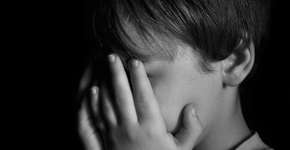 Menino de 9 anos se mata após se assumir gay na escola