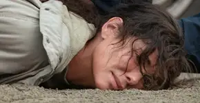 Este filme da Netflix está viralizando por cena chocante de traição