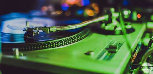 Vem pro baile: 9 festas para curtir o Dia do Rap Nacional