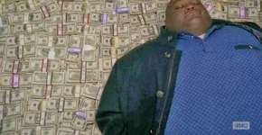 O que pensa cada signo no domingo à noite