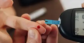 Manchas na pele podem ser sinal de diabetes