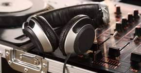 Escola de DJ promove aula gratuita de discotecagem em São Paulo