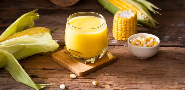 Veja como fazer suco de milho caseiro e cremoso em menos de 20 minutos
