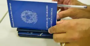 Brasileiros com carteira de trabalho podem receber valor inesperado