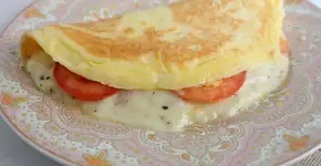 Faça um pão de queijo de frigideira fácil e gostoso para o café da manhã