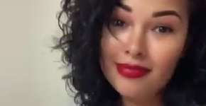 Ariadna expõe internautas que foram transfóbicos com ela