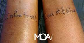 Tatuadora cobre nome de ex e cicatrizes com 50% de desconto