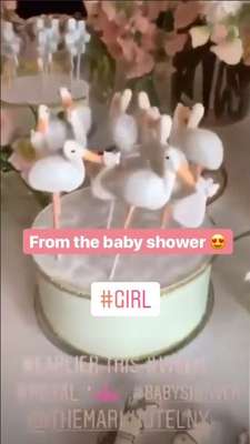 Captura de vídeo que mostra decoração igual a que foi usada no chá do bebê de Meghan e Harry