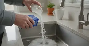 Técnica caseira elimina entupimento e odores ruins sem liberar vapores tóxicos no ambiente