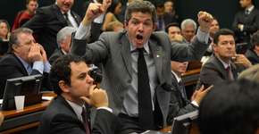 Líder do PSL na Câmara grita “a Bahia é um lixo”; veja