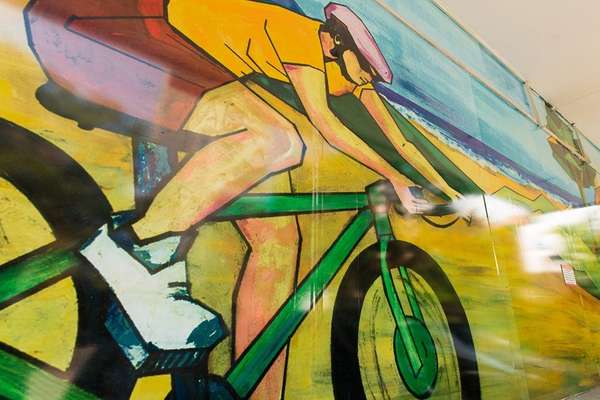 Pinura da unidade do banco localizada à Rua Ramiro Barcelos