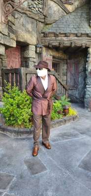 O Homem Invisível interage com o público