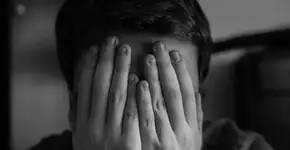 6 sinais de que um adolescente está com depressão e pode se matar