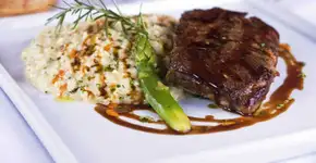 Restaurantes de SP e Rio com 50% de desconto em pratos principais