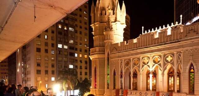 Edifício Maletta: bons drinks, petiscos e uma varanda para amar