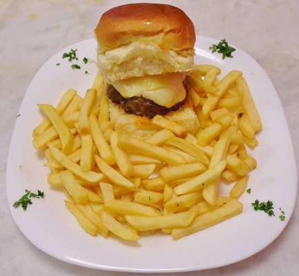 Hambúrguer Esconderijo