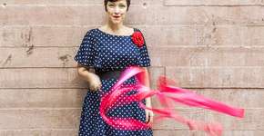 Kiara Terra conta histórias para as crianças