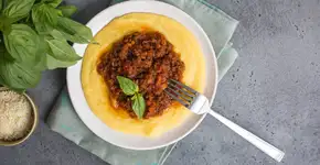 Receita de polenta com carne moída