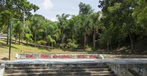 Moradores promovem sanduichada para discutir revitalização da Praça Abelardo Rocas