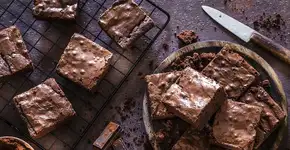 Faça um brownie de chocolate delicioso em poucos passos