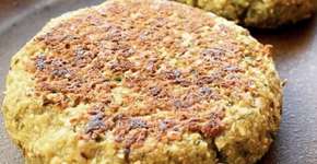 Aprenda a fazer hambúrguer de falafel delicioso