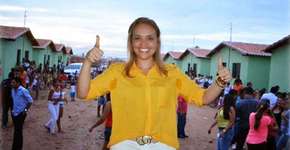 Prefeita melhora educação, quita dívidas e deixa saldo em caixa