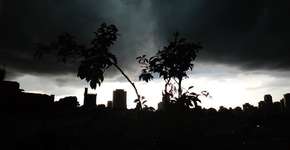 Leitores enviam fotos da tempestade em São Paulo